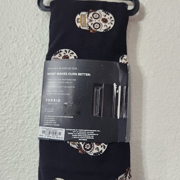 Torrid Black NWT Sugar Skull Fold Over Pencil Skirt 2X Plus Size Stretch - Picture 7 of 8